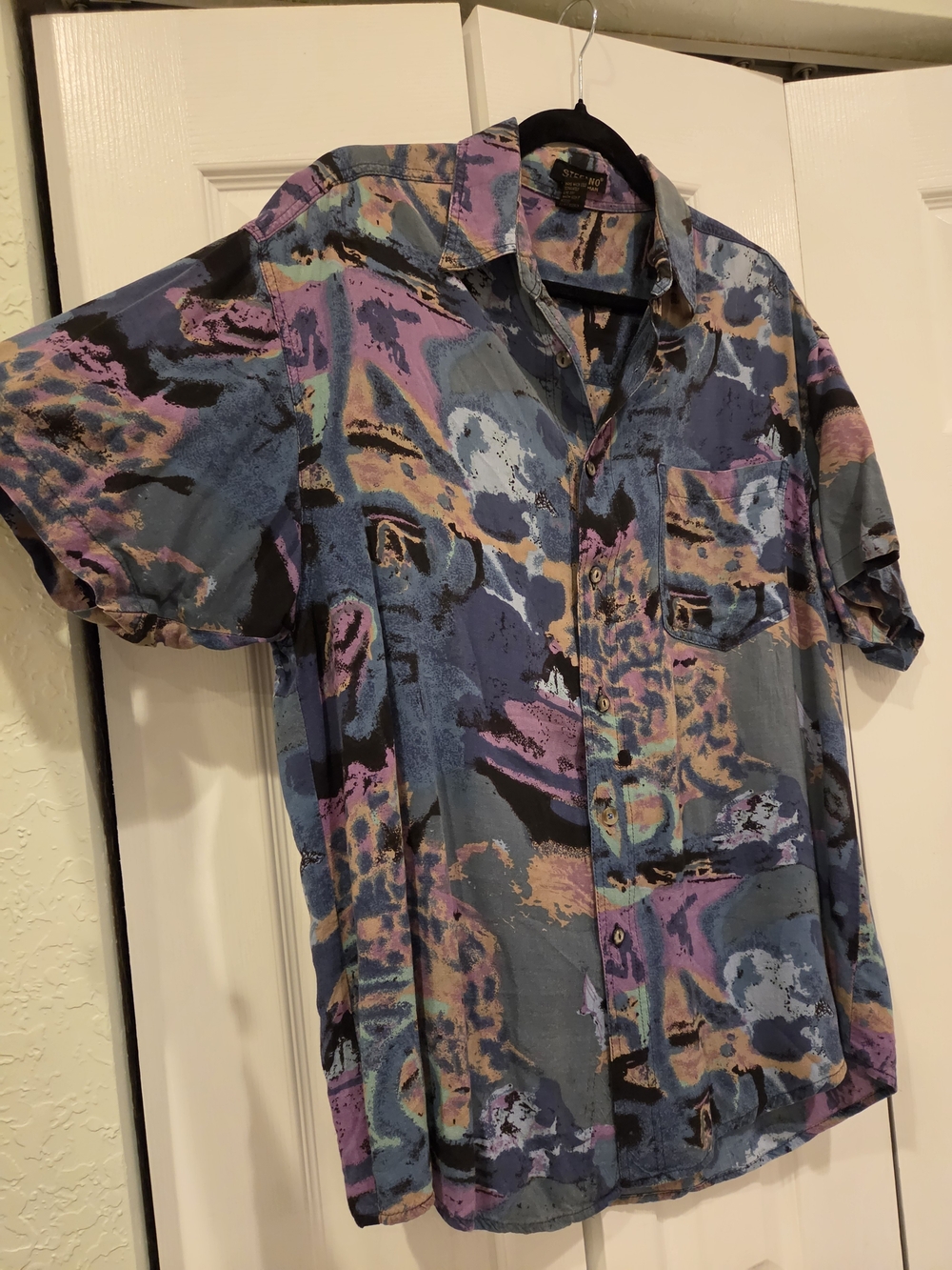 VINTAGE Stefano Man Abstract Pattern Short Sleeve Button-Up Shirt — Multicolor